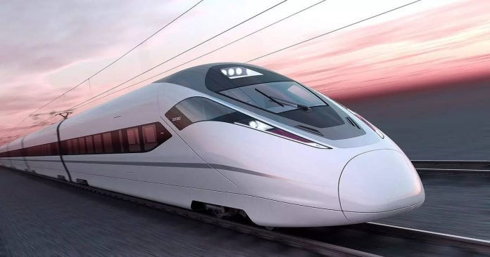 Chinezii lucrează la trenul supersonic