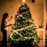 lights-on-christmas-tree-0