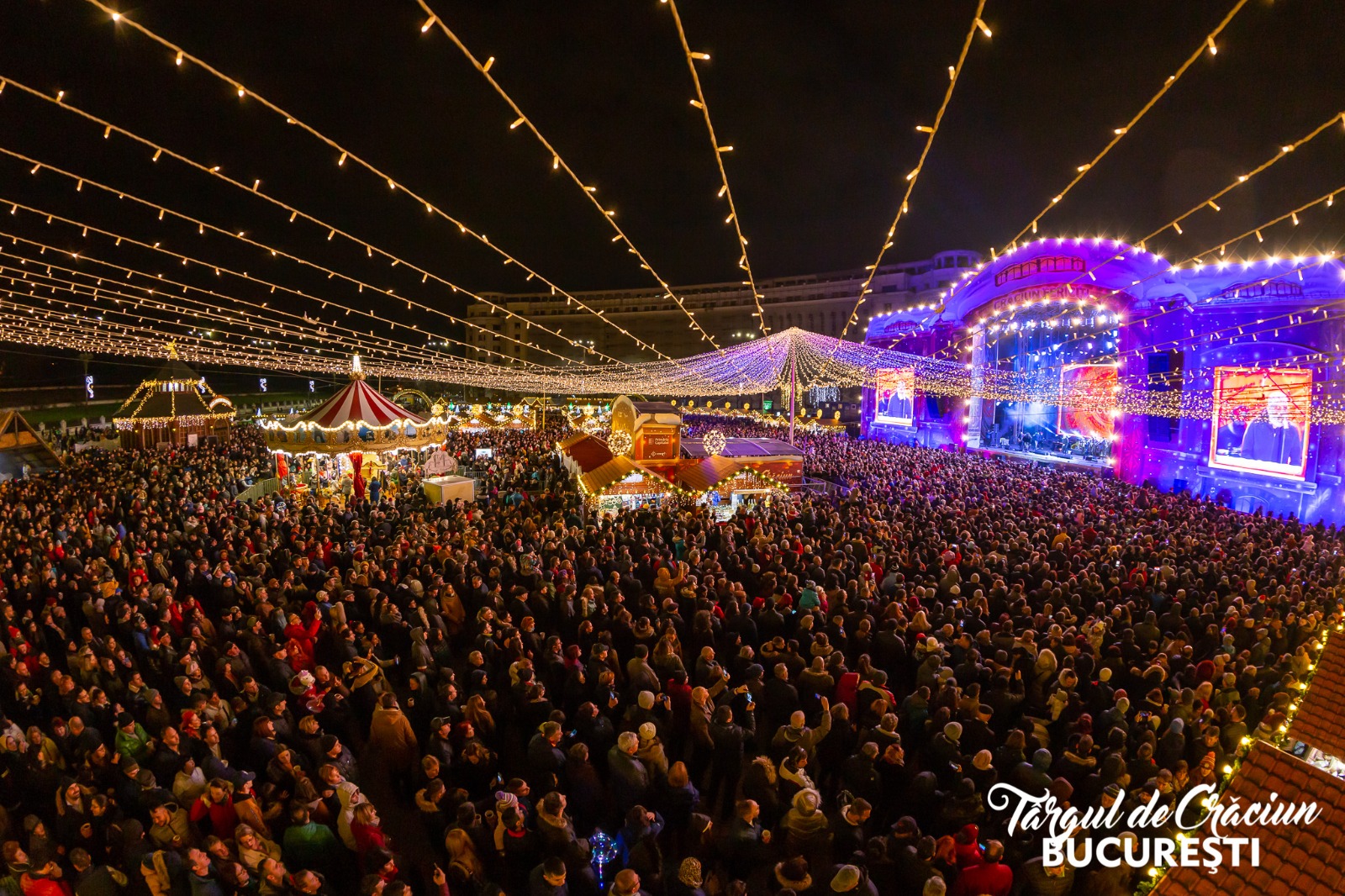 1 milion de vizitatori la Târgul de Crăciun din București afis